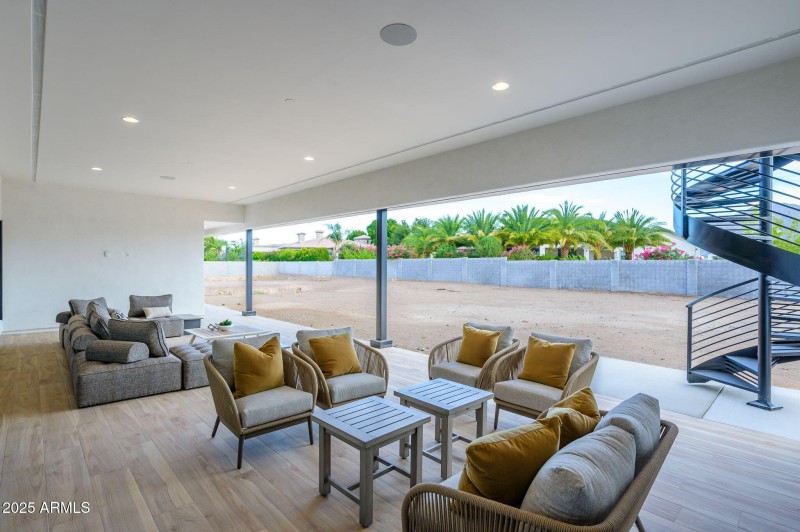 59-web-or-mls-RunawayBay-53