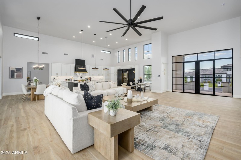 77-web-or-mls-RunawayBay-71