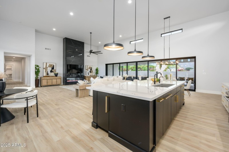 85-web-or-mls-RunawayBay-79