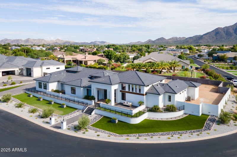 87-web-or-mls-RunawayBay-2