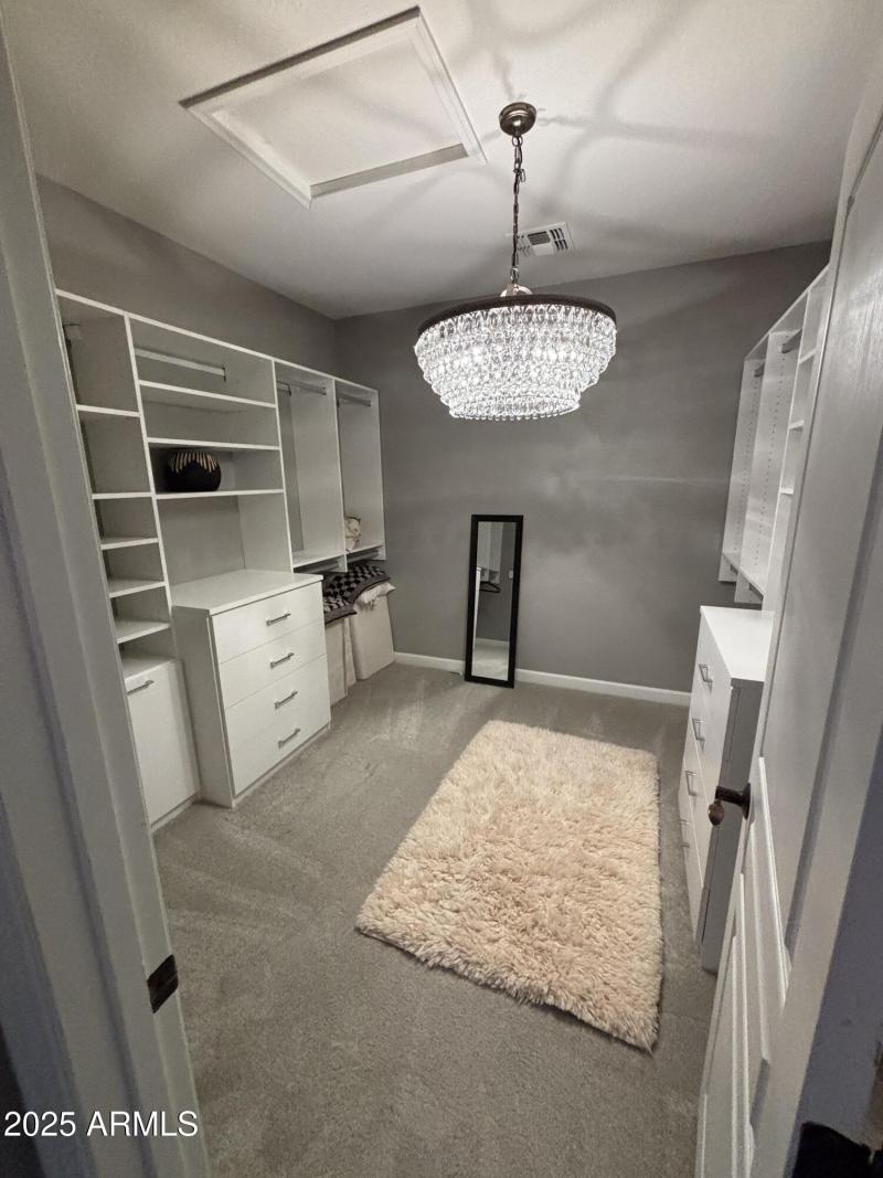 Enormous Primary Walk IN