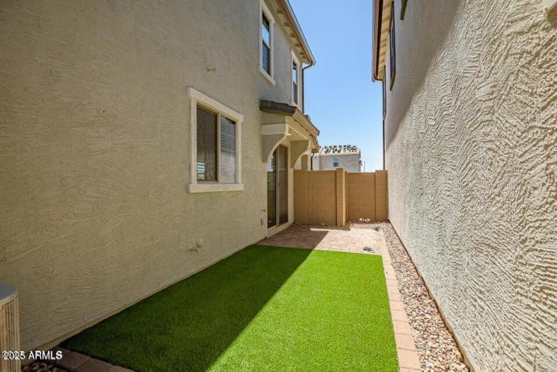 20250704000424184983000000-o