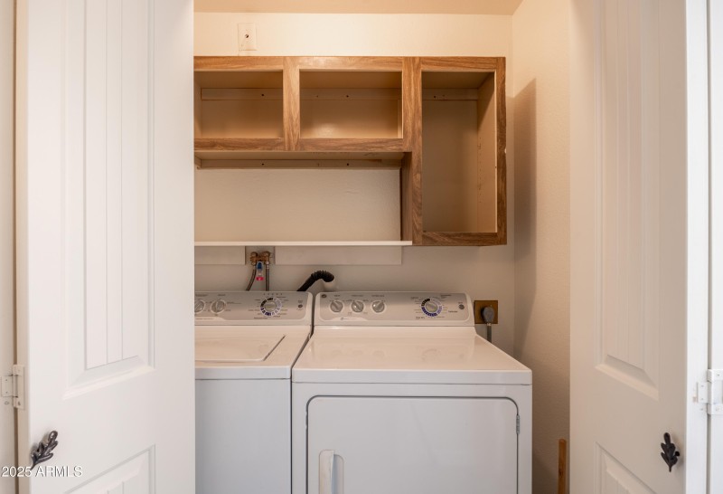INSIDE LAUNDRY