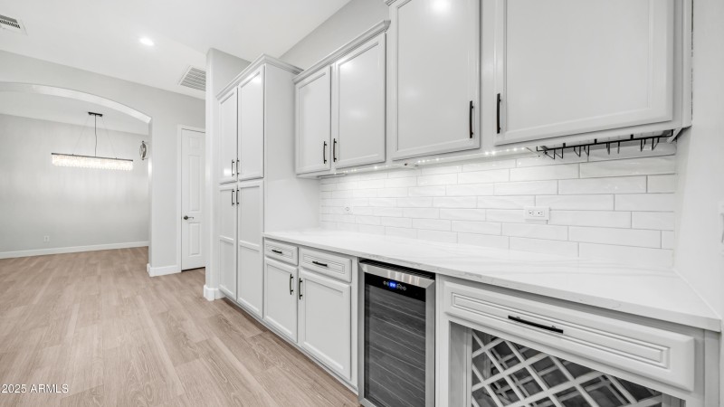 15727 W Sheridan St (11)
