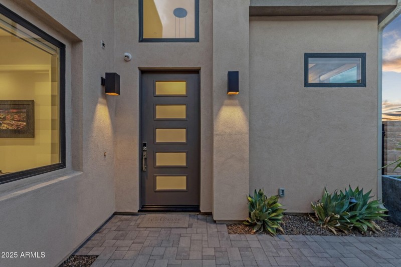 007_Main Entry