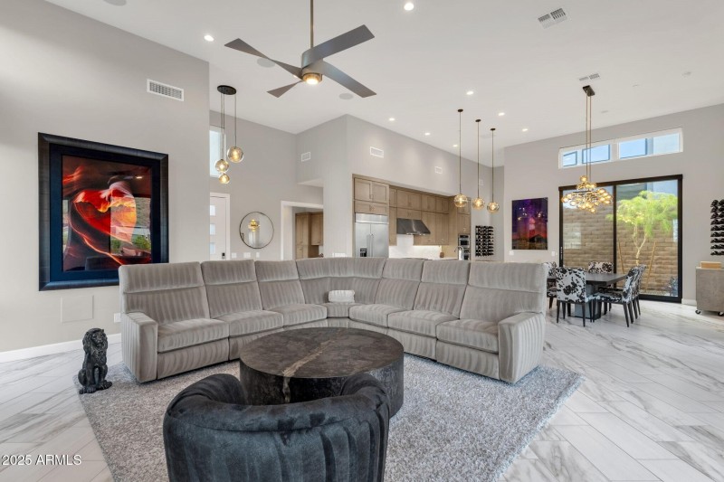 010_Living Room