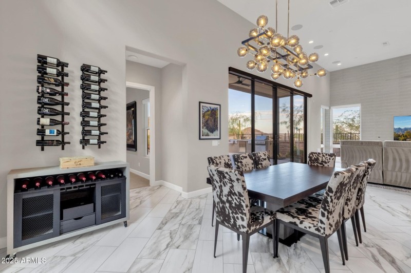 021_Dining Room