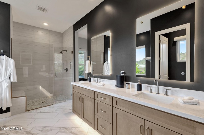 027_Double Vanities