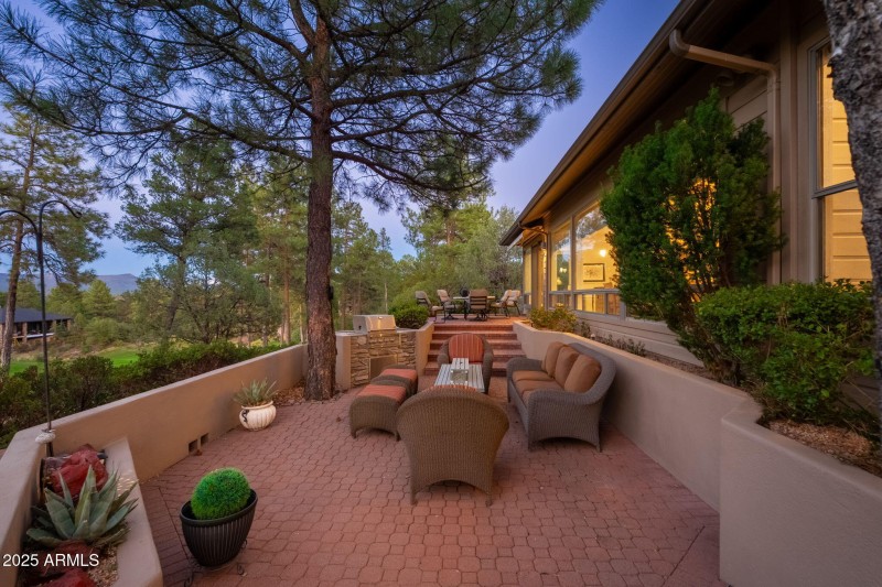 2202 E Feather Plume Ln - 56