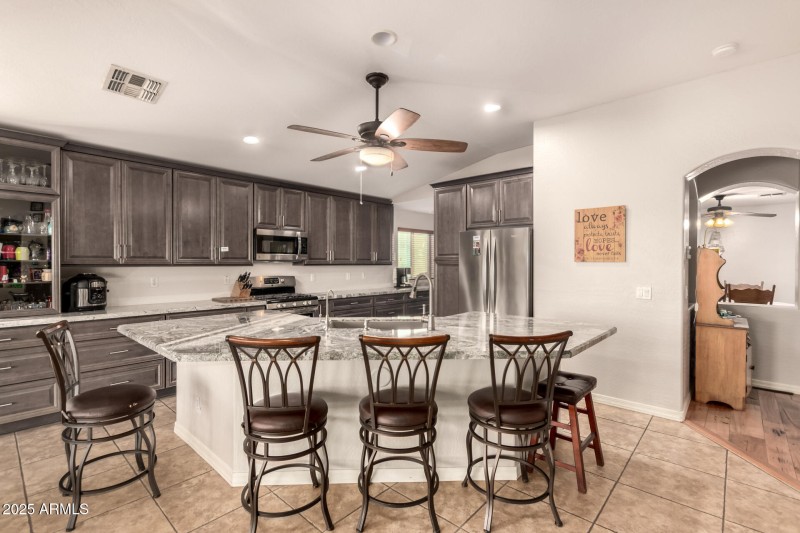 15 - 83rd 5503