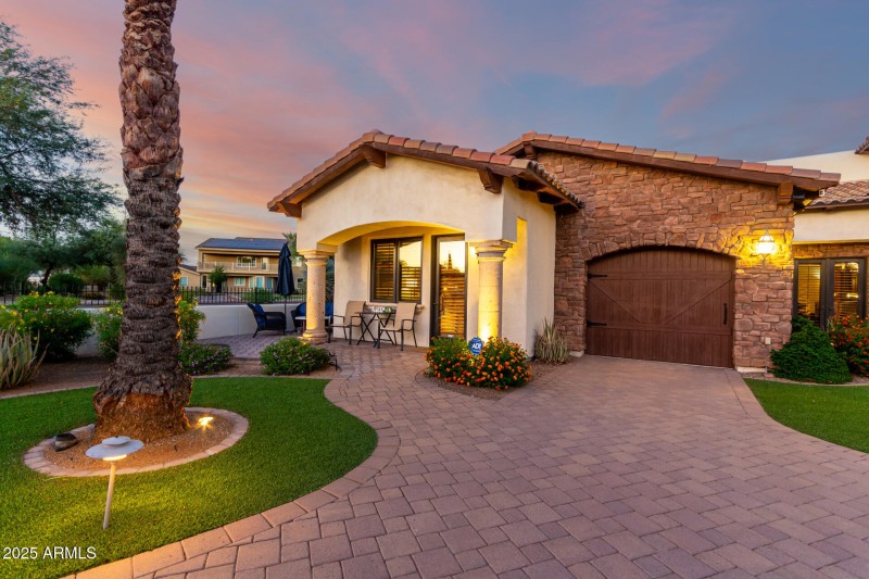 Beautiful Curb Appeal!