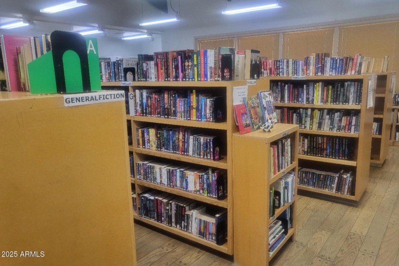 17200-W-Bell-Road-Library-Happy-Trails-R