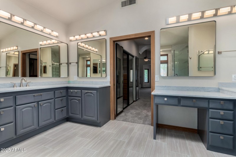 Master Bathroom - 2nd Level