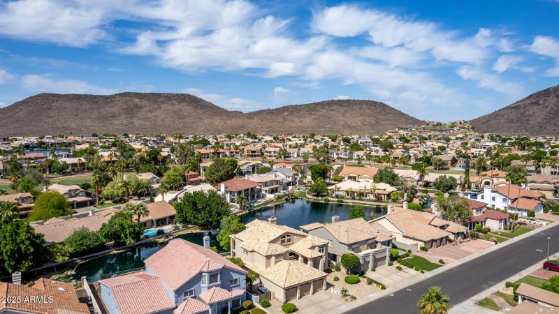 Del Lago Circle | Arrowhead Lakes