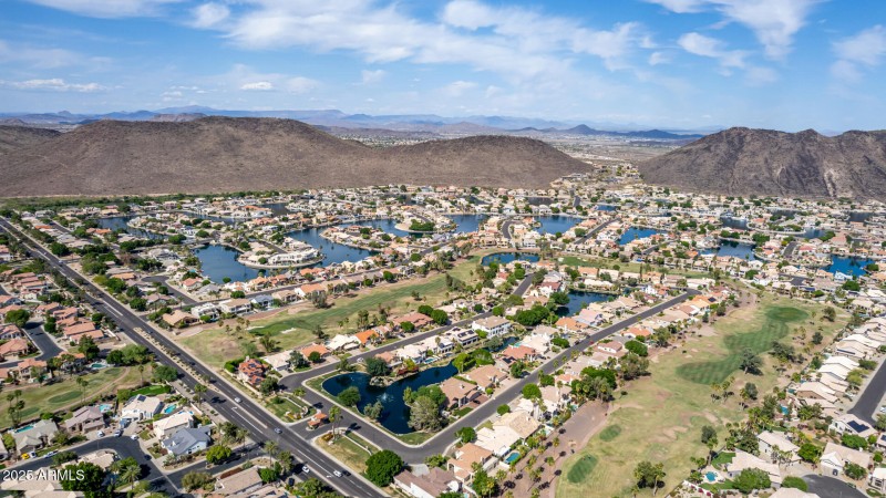 Del Lago Circle at Arrowhead Lakes