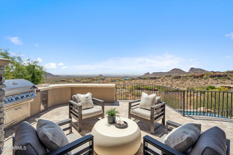 Outdoor Sitting Area