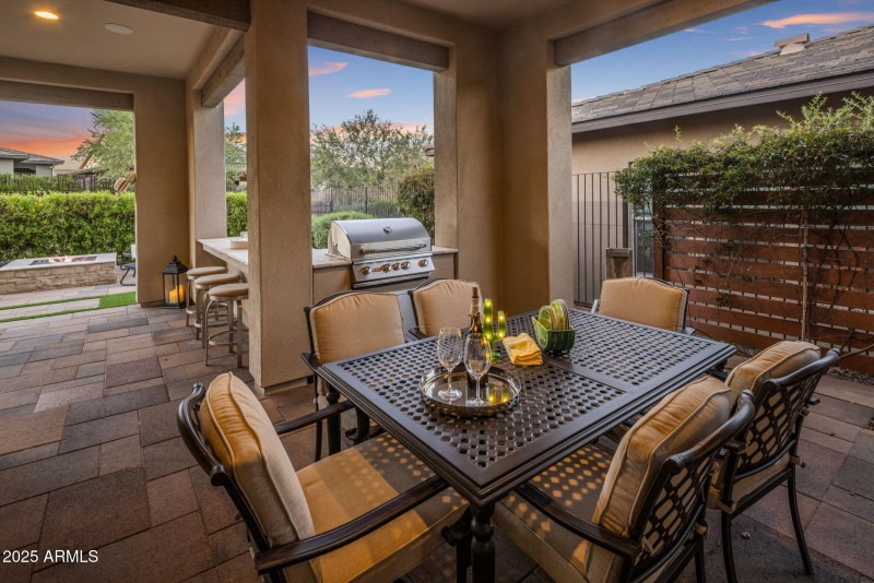 Outdoor Eating Area