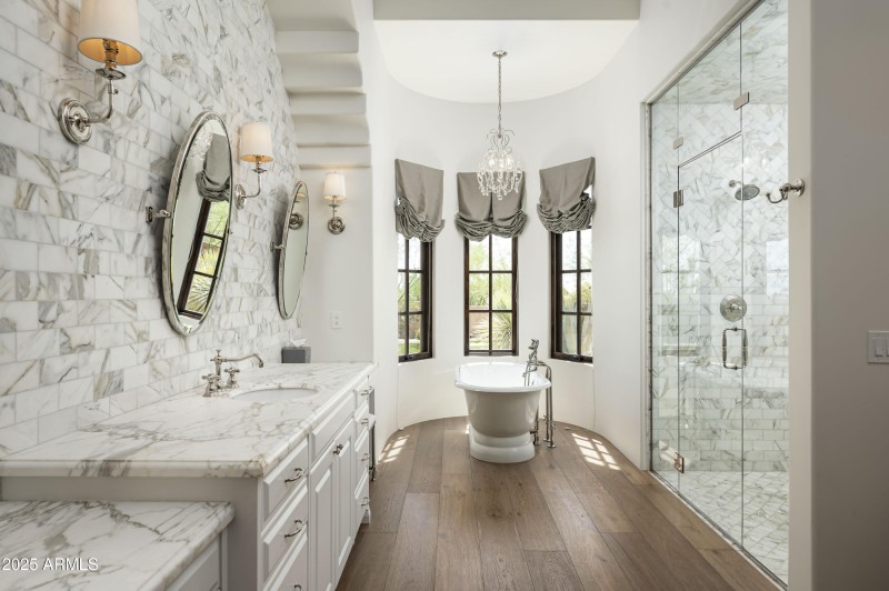 Primary bath