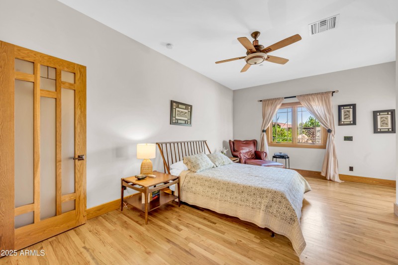 5926 E Vernon Ave-11