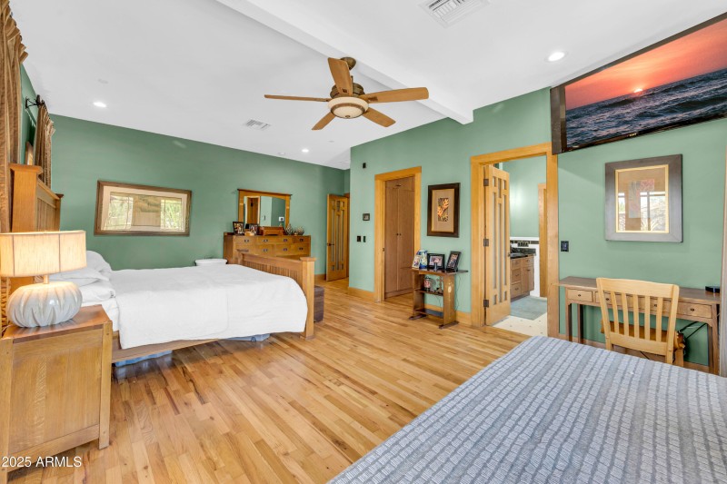 5926 E Vernon Ave-20