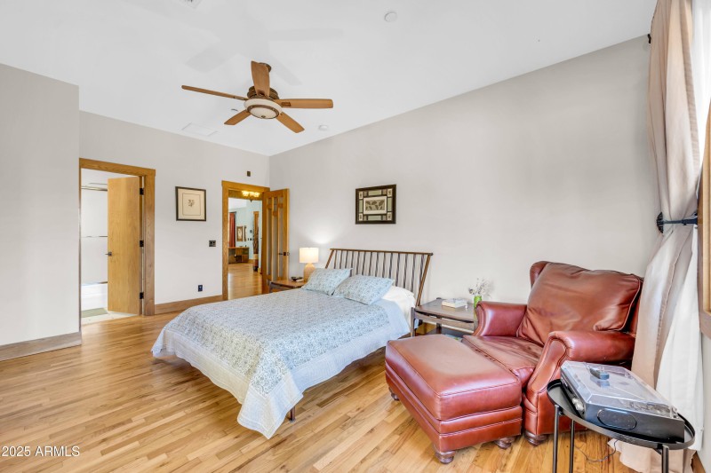 5926 E Vernon Ave-23