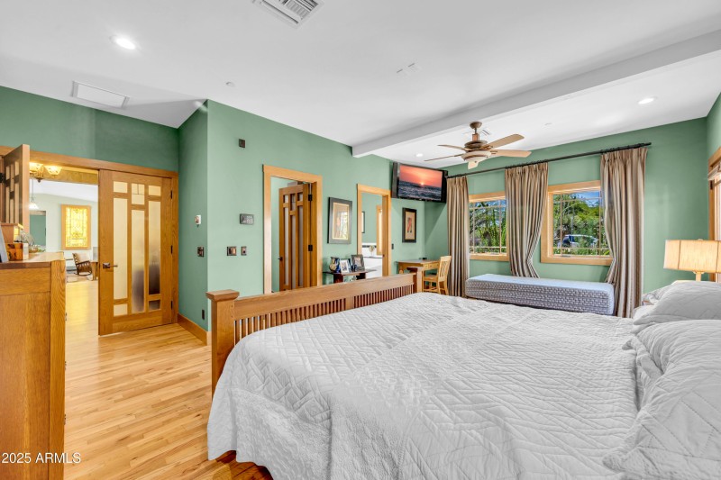 5926 E Vernon Ave-24