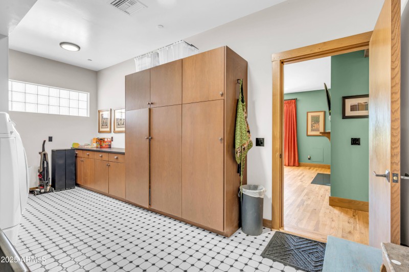 5926 E Vernon Ave-26