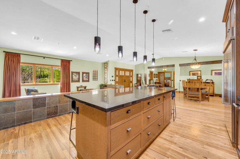 5926 E Vernon Ave-34