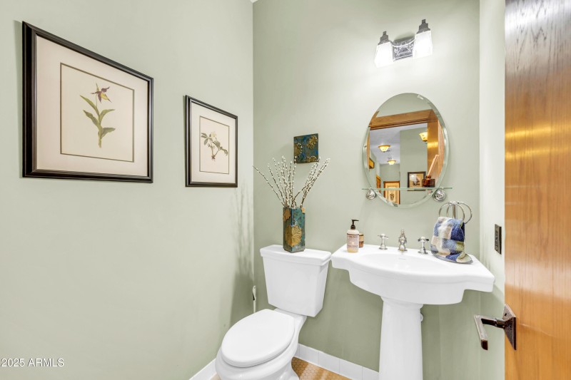 5926 E Vernon Ave-41