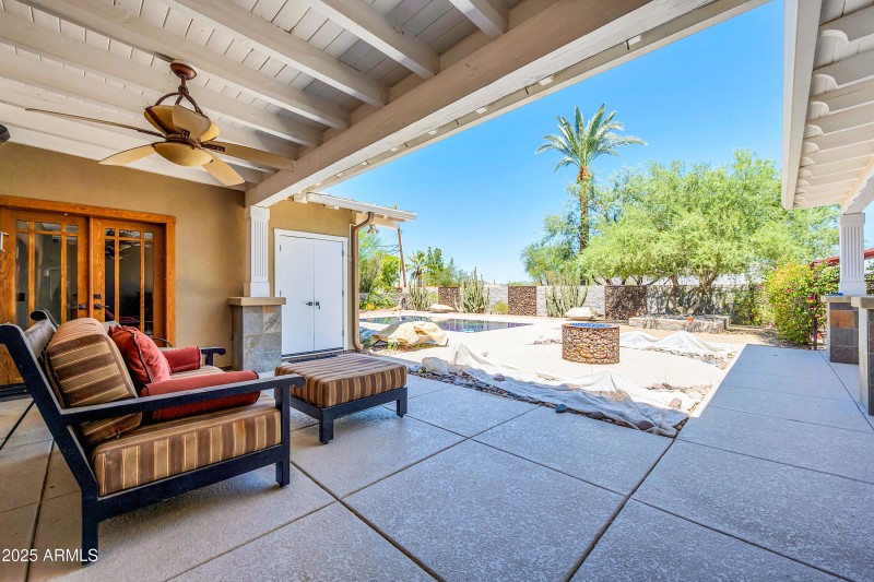 5926 E Vernon Ave-56