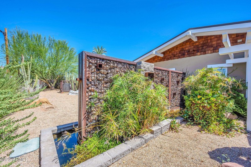 5926 E Vernon Ave-48