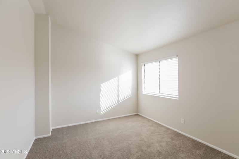 027-photo-bedroom-13364419