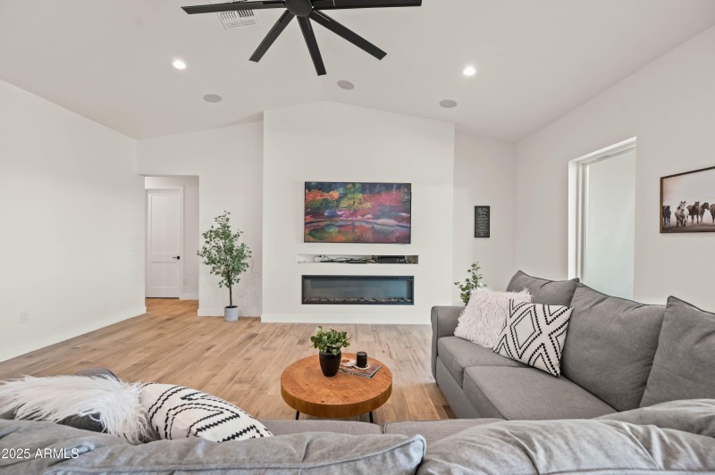 22145 W Harwell Rd Buckeye AZ 85326-80