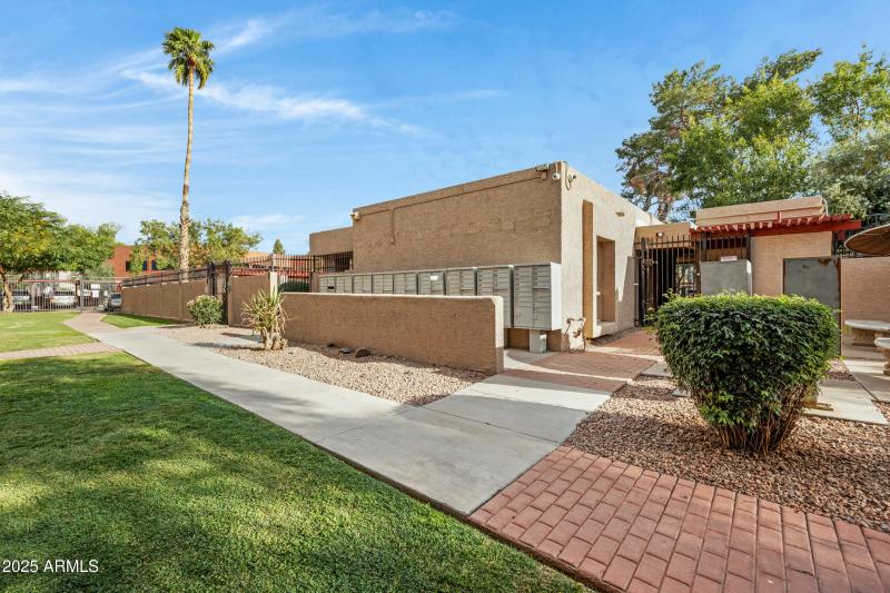 3131 W Cochise Dr unit 123-19