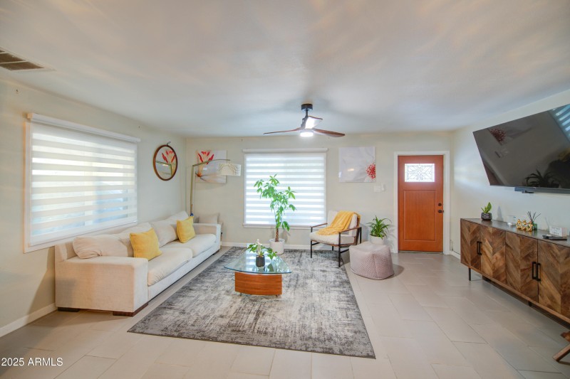 Living Room 6