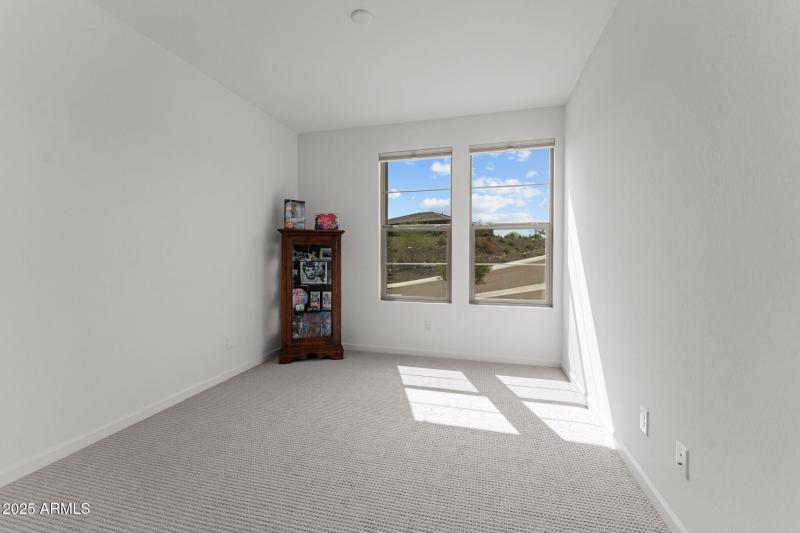 Guest bedroom