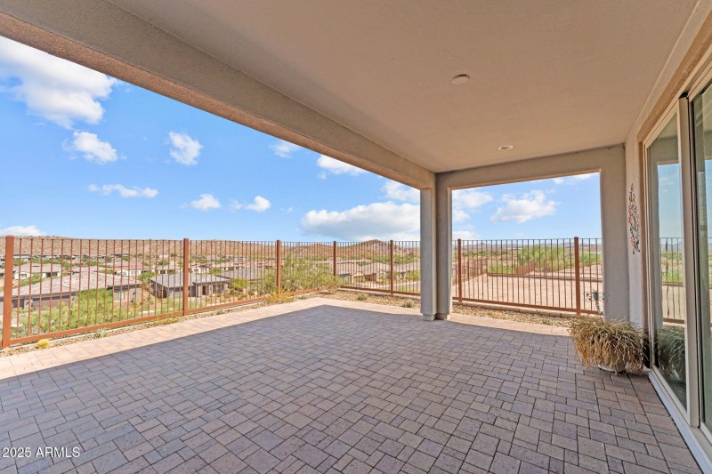 fully fenced yard