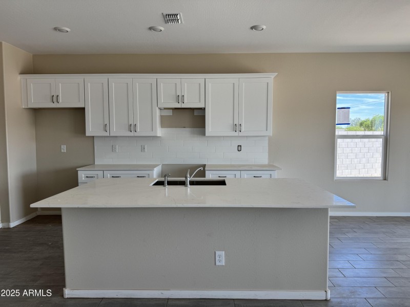 Kitchen cabs