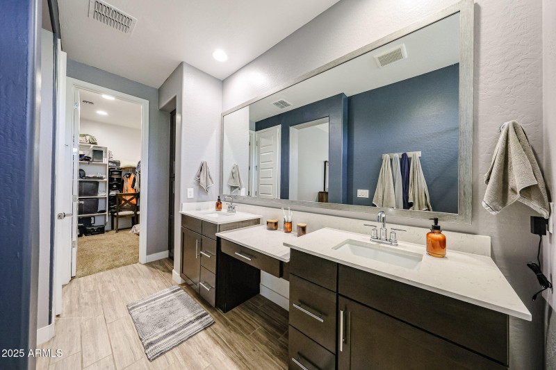 Dual Vanity