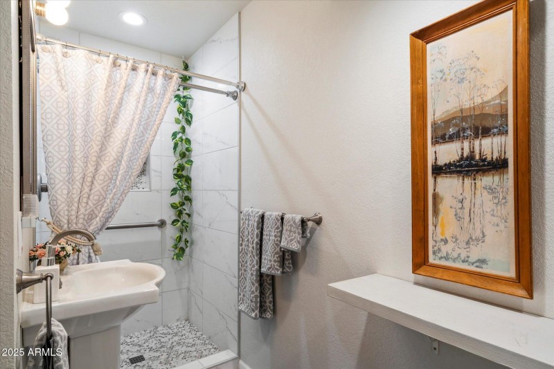 Guest Bath 2