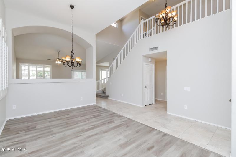 003-photo-living-room-9186758