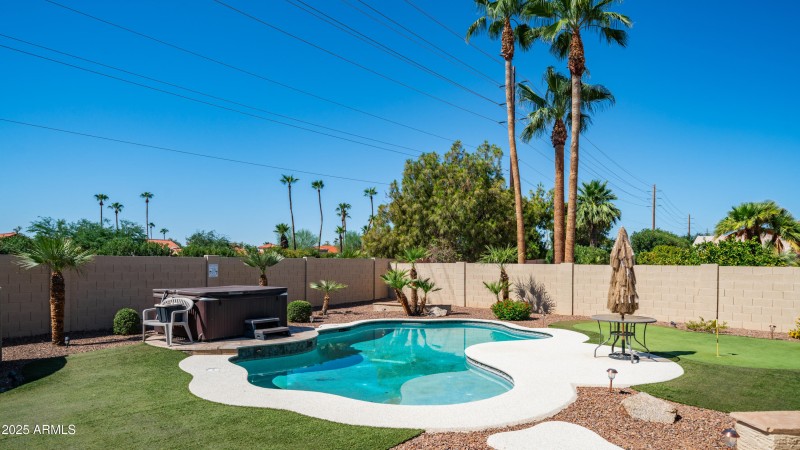 10641 E Coopers Hawk Dr Exterior Photos-