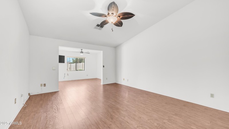 10641 E Coopers Hawk Dr (16)