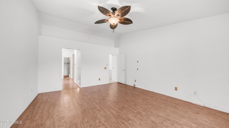 10641 E Coopers Hawk Dr (18)