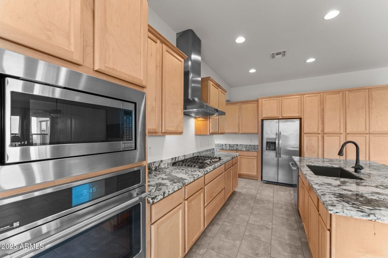 Wall ovens