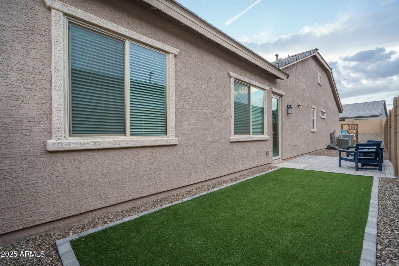 38) CASITA PATIO