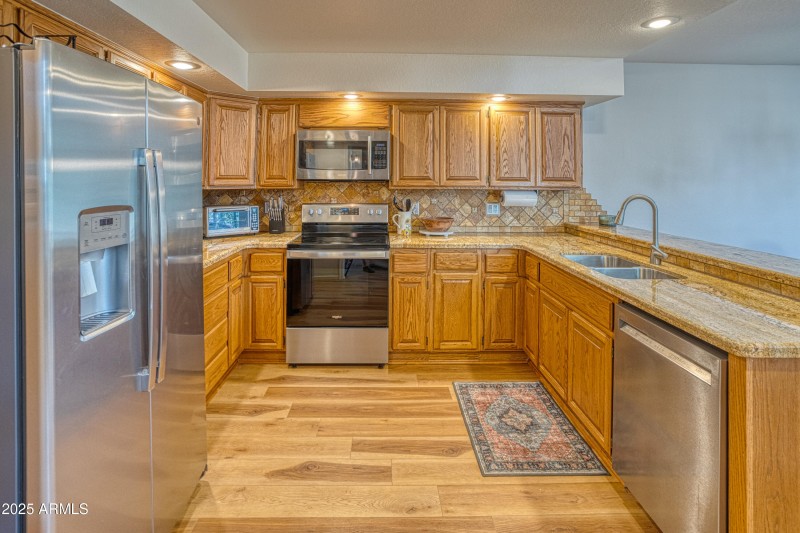 PAX_1085_AuroraHDR2019-edit