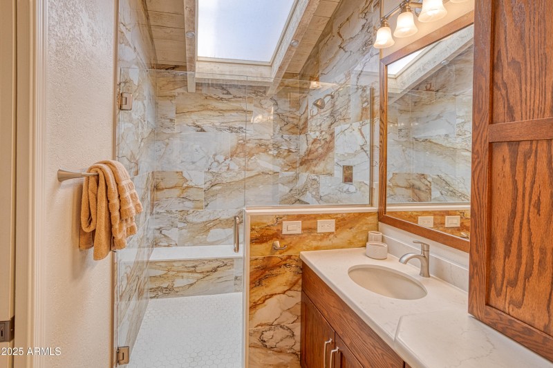 PAX_1049_AuroraHDR2019-edit