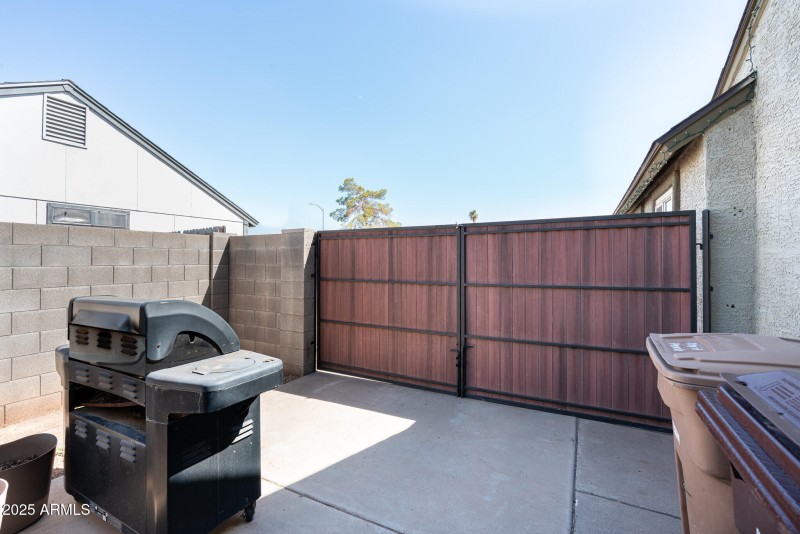 RV Gate Parking Pad
