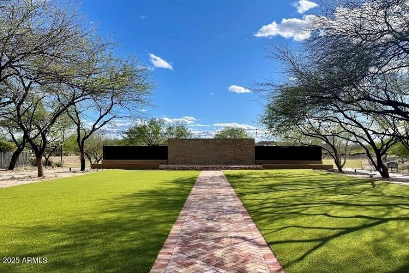 6dd37d73badb4fecb4d8fbba98327320